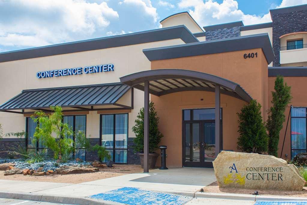 La Quinta Inn & Suites By Wyndham Lubbock Southwest Exterior photo